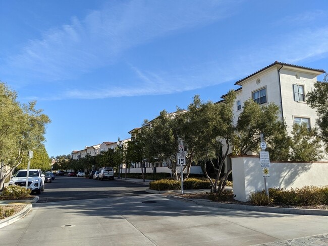 Foto del edificio - 21742 Candela Dr