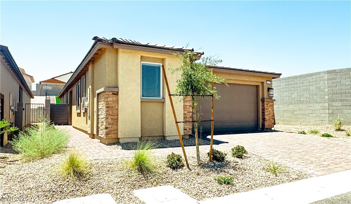 Foto principal - 4357 Azalea Hls St