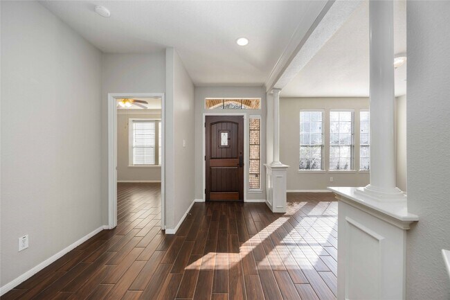 Foto del edificio - 3419 Crosby Landing