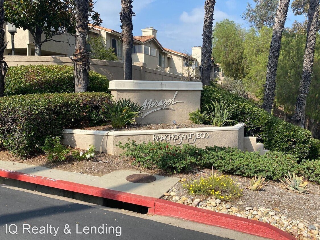Foto principal - 2 br, 2 bath House - 11519 Fury Ln Unit 70