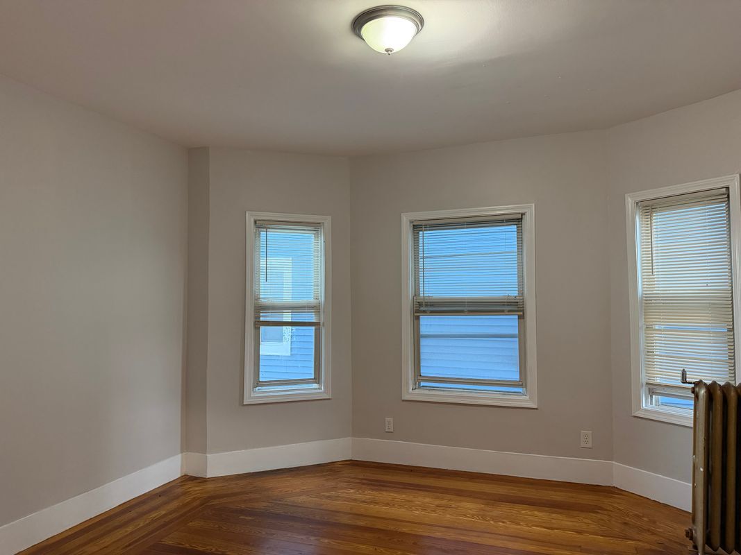 Foto del edificio - 126 Bellingham St