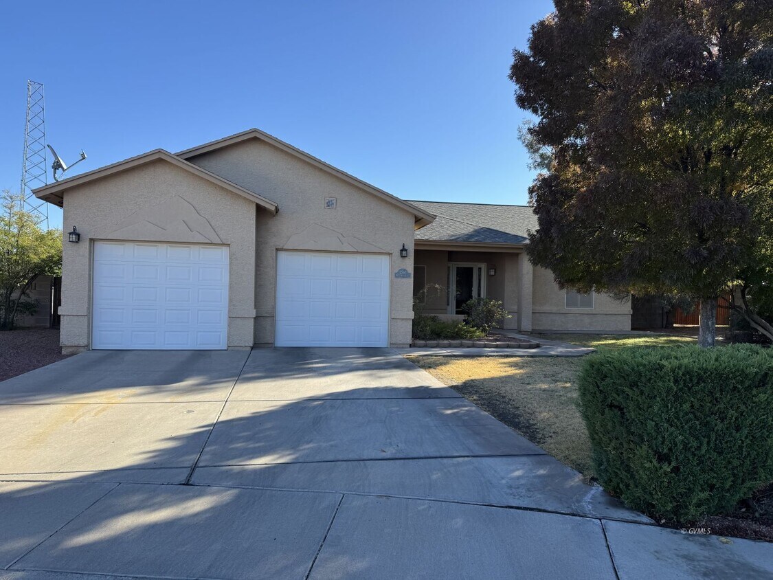 Primary Photo - 2597 Dove Ln