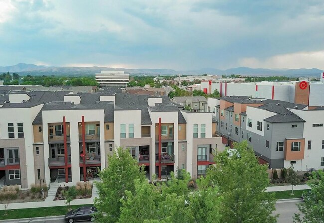 Building Photo - 517 S Upham Ct