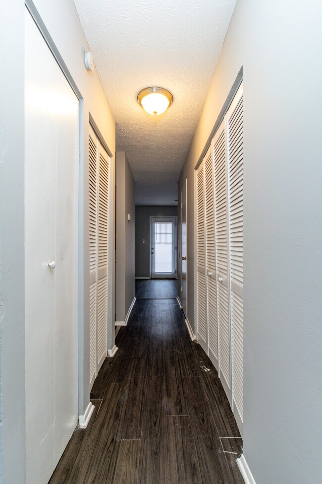 Foto del edificio - 9157 Cedarpark Ln NW