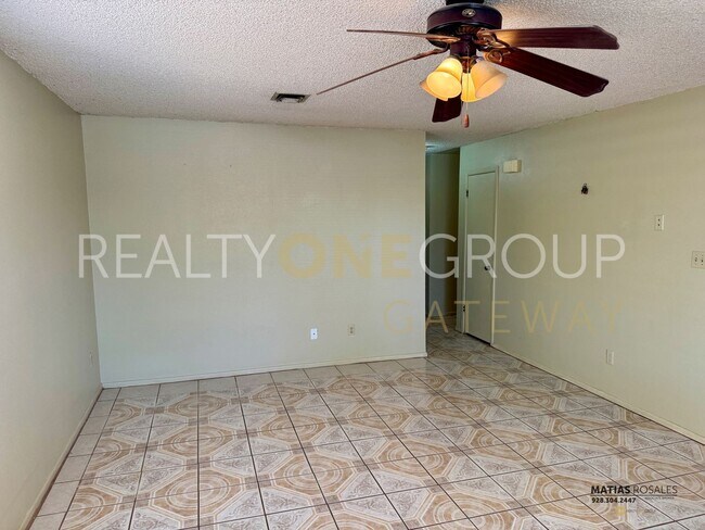 Foto del edificio - Close to San Luis Downtown - 3 Bedroom hom...