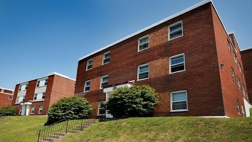 Building Photo - Lakefront Apartments