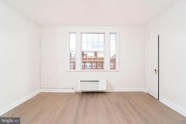 Building Photo - 1404 Tuckerman St NW