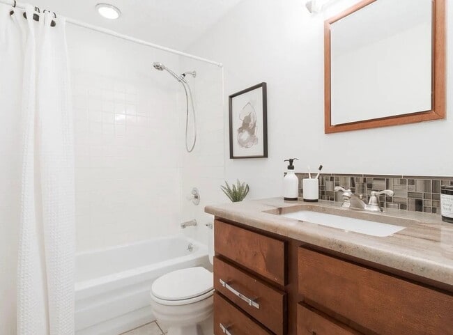 Photo - 9308 Kendall St House