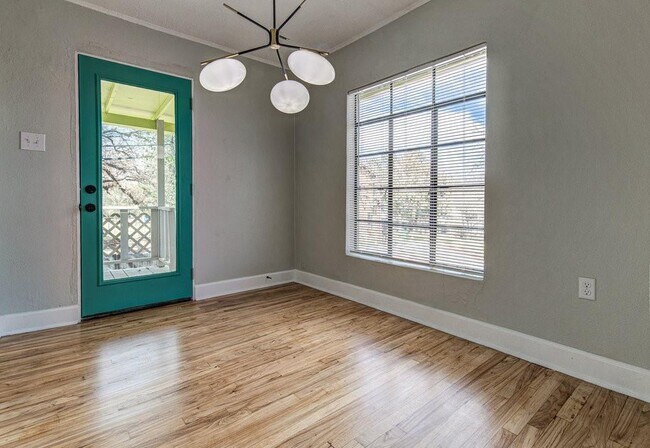Foto del edificio - 3904 Maplewood Ave