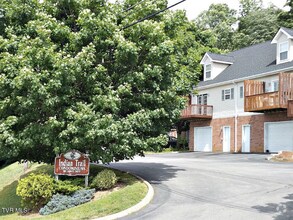 Building Photo - 308 Car-Mol Dr