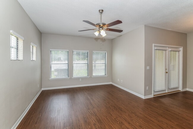 Building Photo - 538 Dry Branch Way