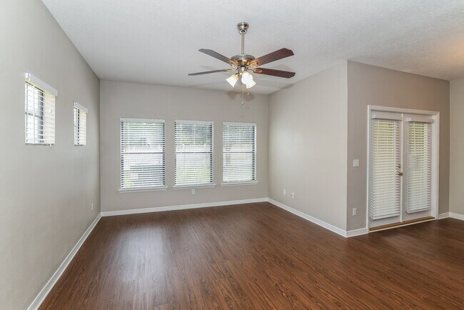 Foto del edificio - 538 Dry Branch Way