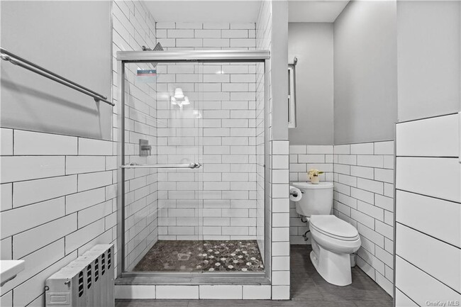 Building Photo - 590 Park Ave