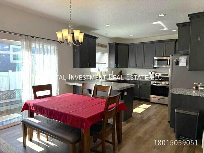 Building Photo - 4710 Breezy Patch Rd