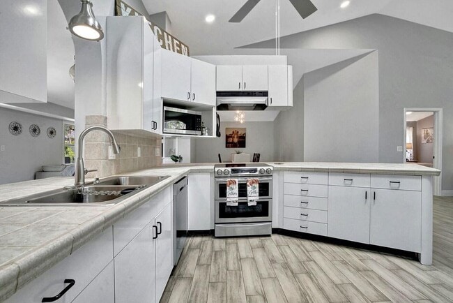 Building Photo - 1212 Mulberry Pl