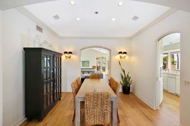 Foto del edificio - 308 Orchid Ave