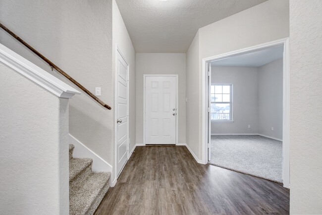 Foto del edificio - Spacious Bella Vista Home with Office and ...