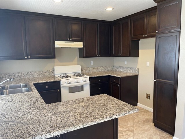 Foto del edificio - 28583 Village Lakes Rd