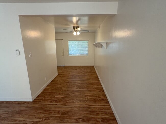 Foto del edificio - 2 Bedroom 1 Bath Duplex