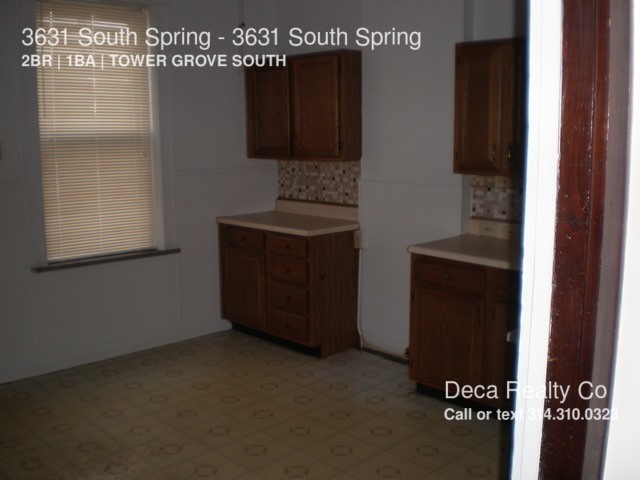 Building Photo - 3631 S Spring Ave