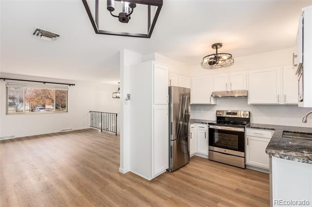 Foto del edificio - 3945 Hoyt Ct