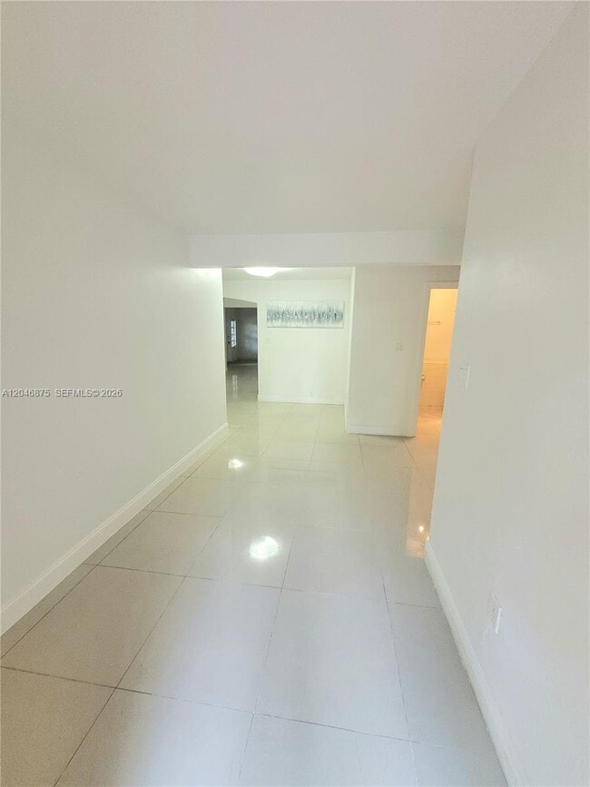 Foto del edificio - 1132 Moffett St