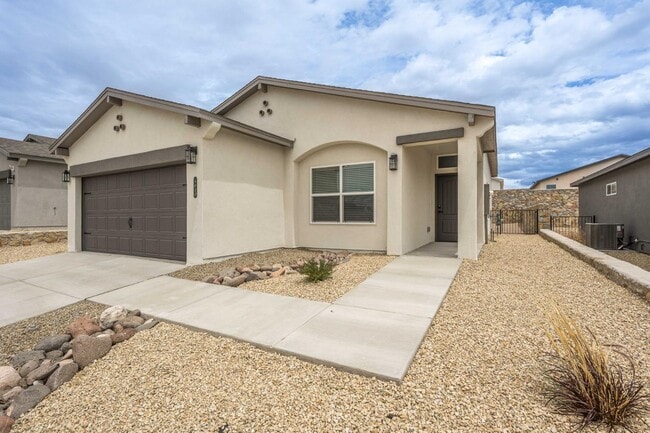 Building Photo - 4010 Puertecito Rd