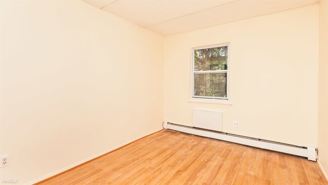 Foto del edificio - 983 Madison St