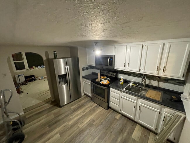 Building Photo - 1204 Eaton St