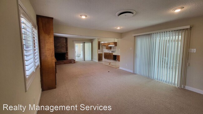 Building Photo - 3 br, 1.5 bath House - 6109 Hartman Ave