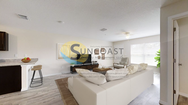 Foto del edificio - Beautiful 2BR/2BA Unit for Rent in Landfair!