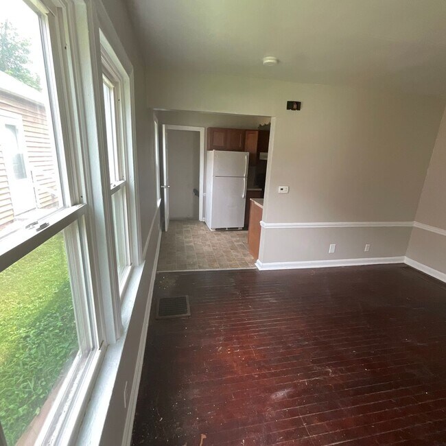 Foto del edificio - 1525 W 29th St