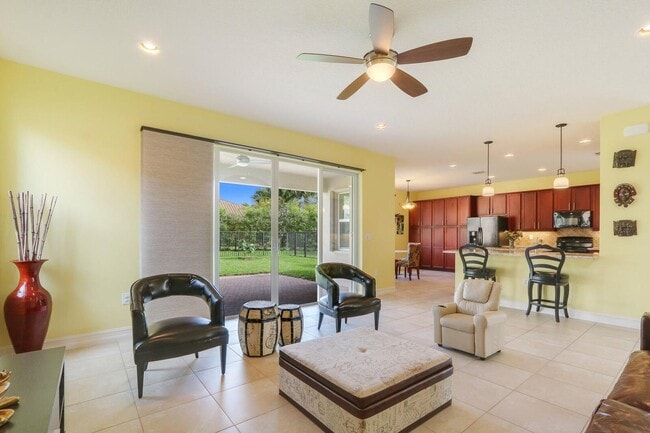 Photo - 8185 Fiera Ridge Dr House