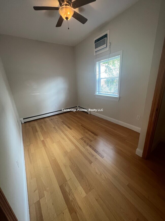 Foto del edificio - 3 Dudley St