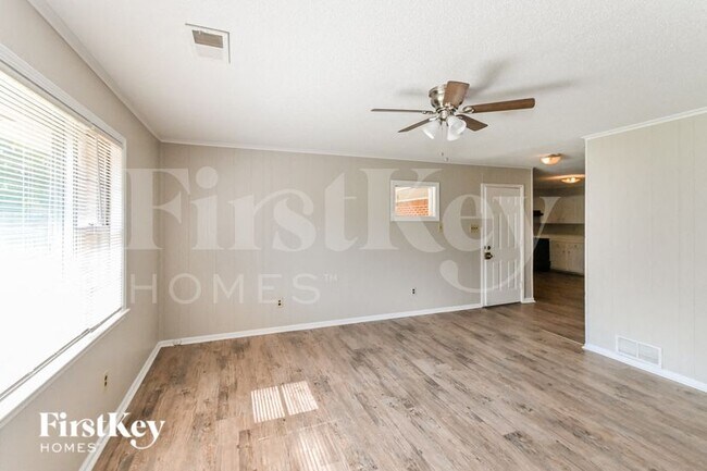 Building Photo - 5157 Depanne Rd