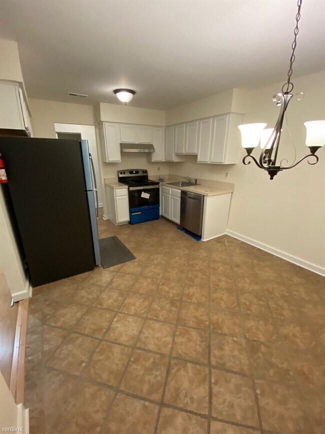 Building Photo - 1 br, 1 bath Condo - 428 Beachway Avenue