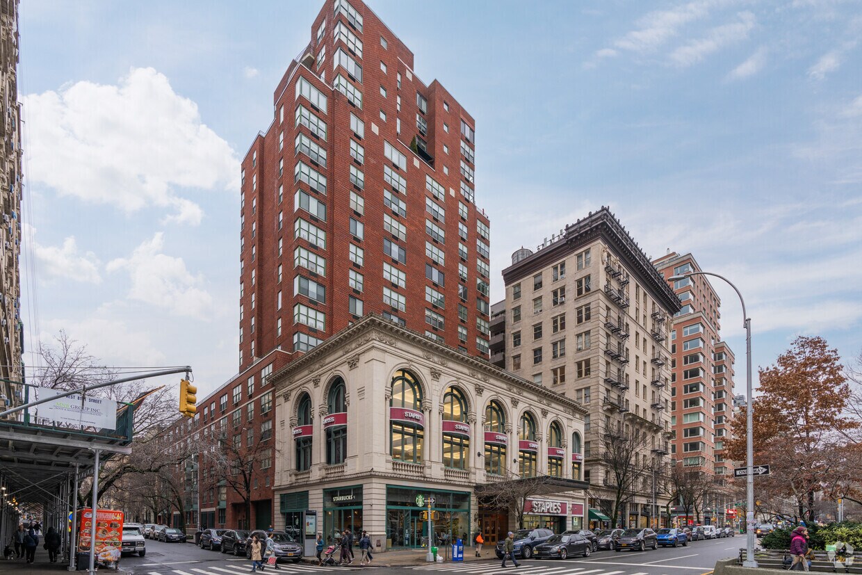 The Broadway - 2250 Broadway New York, NY 10024 | Apartments.com
