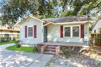 Building Photo - 5921 Byron Ave