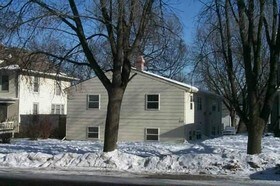 Building Photo - 218 N Summit Ave