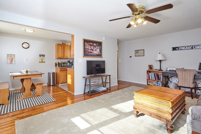 Photo - 131 Salmon Brook Dr Apartment