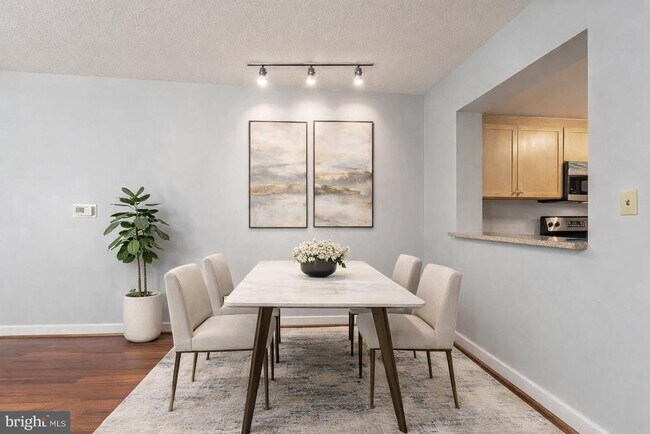 Foto del edificio - 1150 K St NW