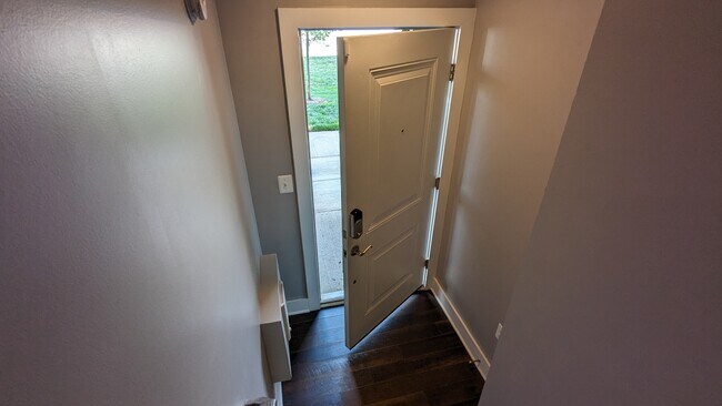 Building Photo - 44846 Tiverton Sq
