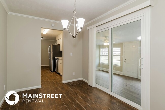 Building Photo - 470 Sigsbee Ct