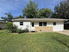 Building Photo - 916 Crutcher St