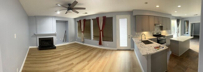 Foto del edificio - Even Better in Person - 4 bedroom + Office / 3 Bathroom Corona Home