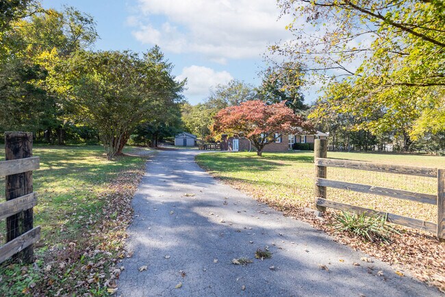 Welcome to 8171 Horton Hwy - 8171 Horton Hwy