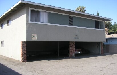 Primary Photo - 9252 Somerset Blvd