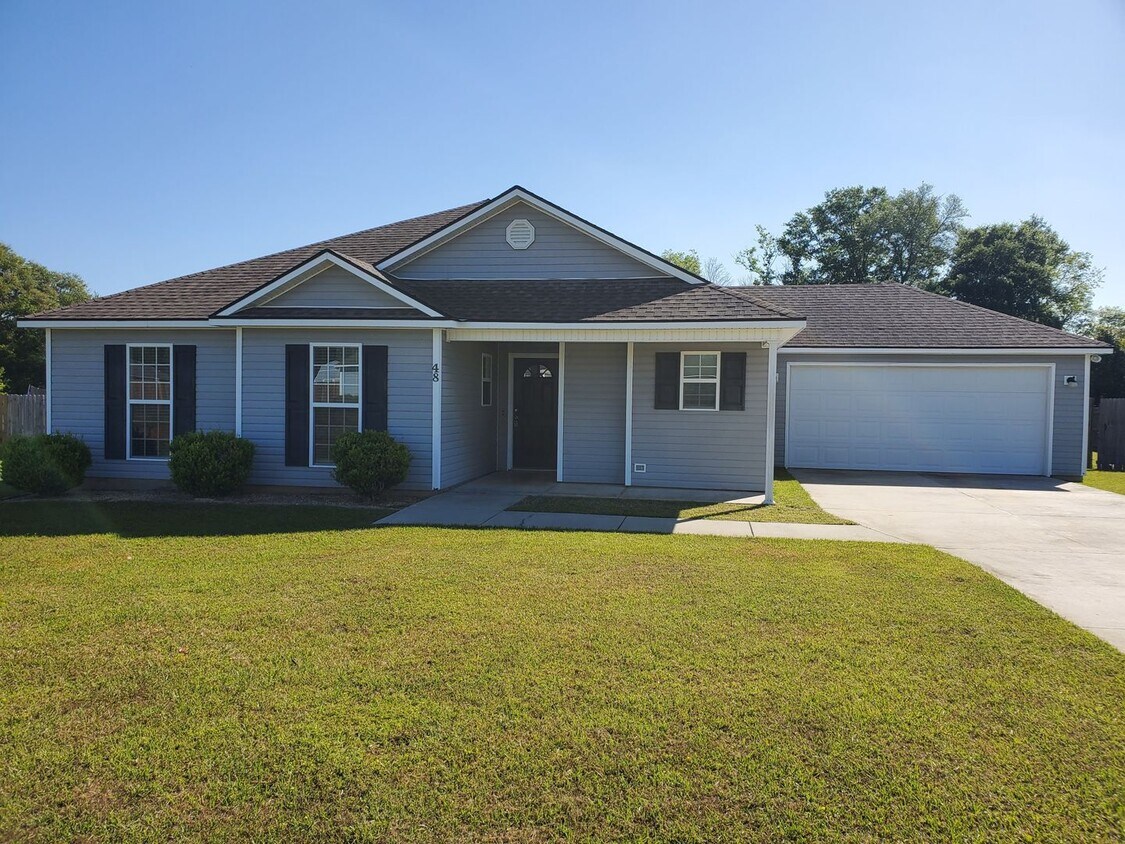 48 Moody Dr, Ray City, GA 31645 House Rental in Ray City, GA