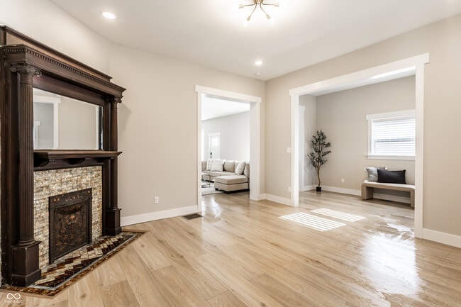 Foto del edificio - 1330 Marlowe Ave