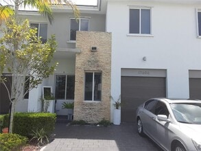 Building Photo - 17606 SW 149th Pl